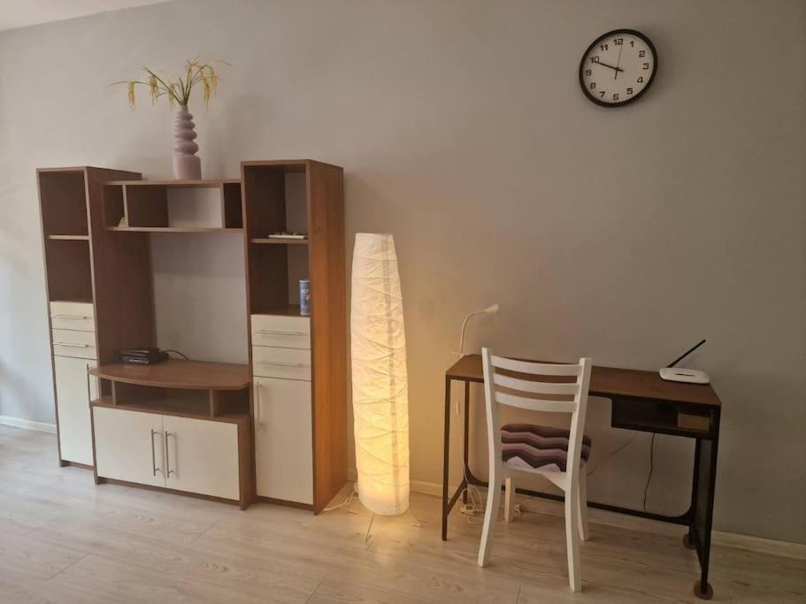 Cozy Central Apartment In Outskirts Of Old صوفيا المظهر الخارجي الصورة