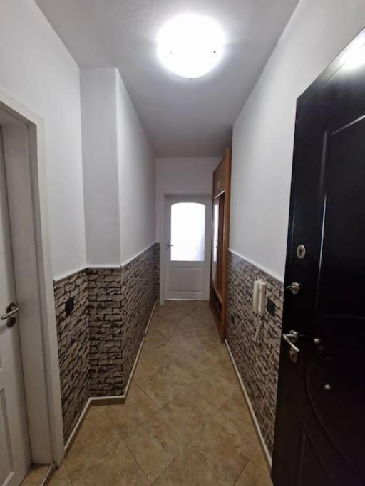 Cozy Central Apartment In Outskirts Of Old صوفيا المظهر الخارجي الصورة