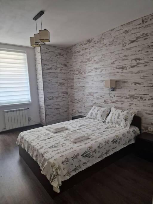 Cozy Central Apartment In Outskirts Of Old صوفيا المظهر الخارجي الصورة